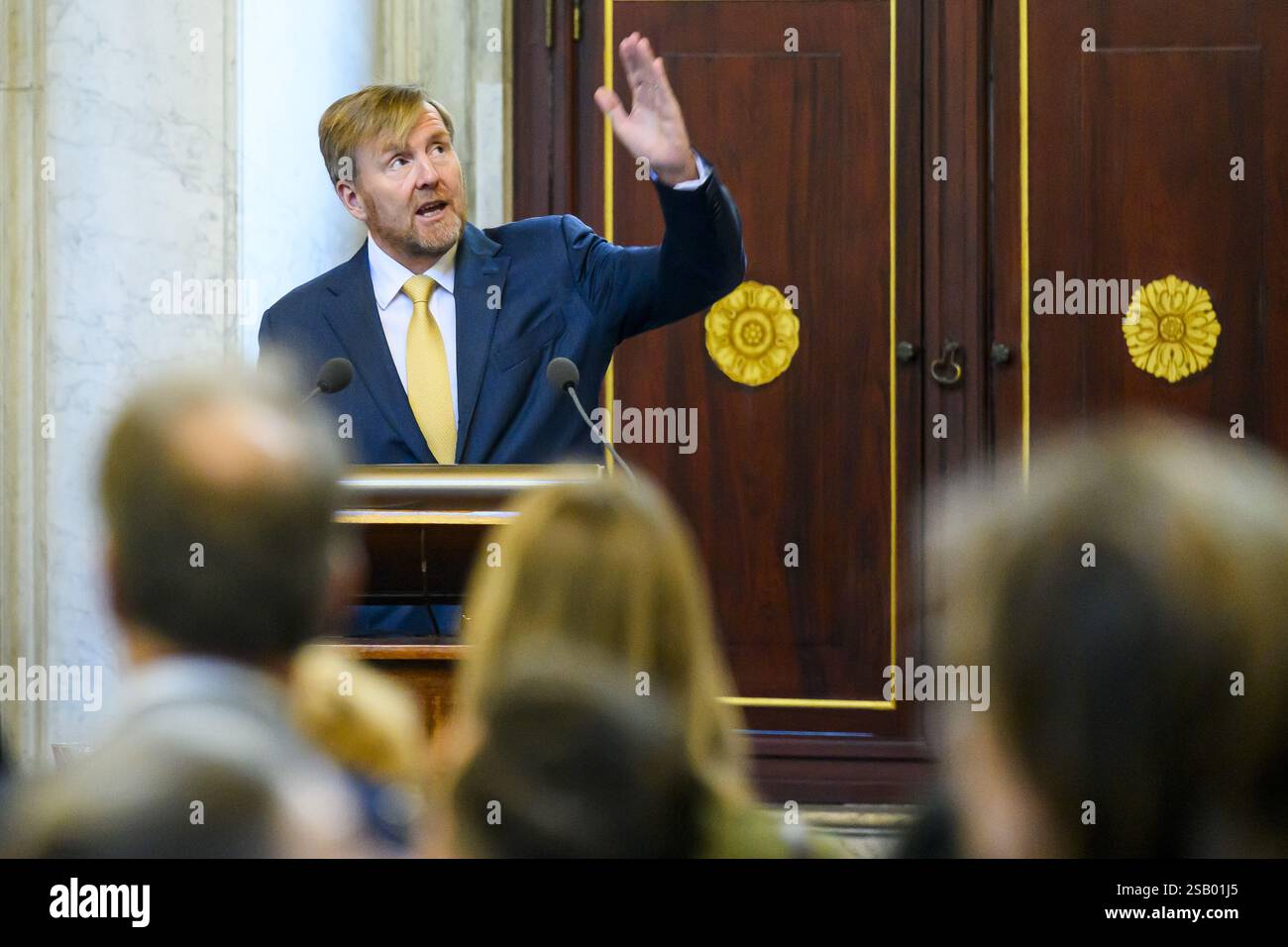 Amsterdam, Niederlande, 2025 2011-01-31 14:02:15 AMSTERDAM, 31-01-2025, Königspalast AmsterdamKing Willem Alexander verleiht den Königlichen Preis für freie Malerei 2025 im Königlichen Palast Amsterdam. Drei junge Künstler werden geehrt und erhalten jeweils einen Betrag von 9.000 Euro. FOTO: NLBeeld/Patrick van EMST Credit: NL Beeld / Patrick van EMST Stockfoto