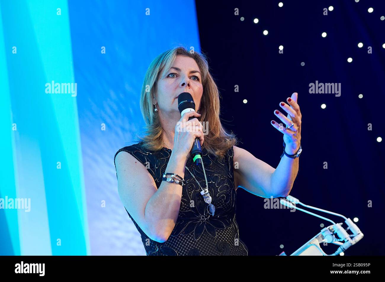 Der Komiker Jo Caulfield veranstaltete im November 2017 eine Veranstaltung Stockfoto