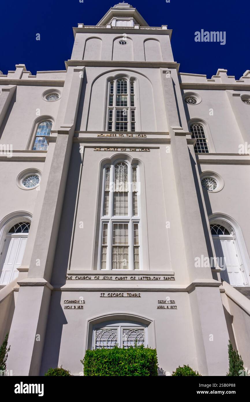 Der St. George Utah Tempel (früher St. George Temple) ist der erste Tempel, der von der Kirche Jesu Christi der Heiligen der Letzten Tage vollendet wurde Stockfoto