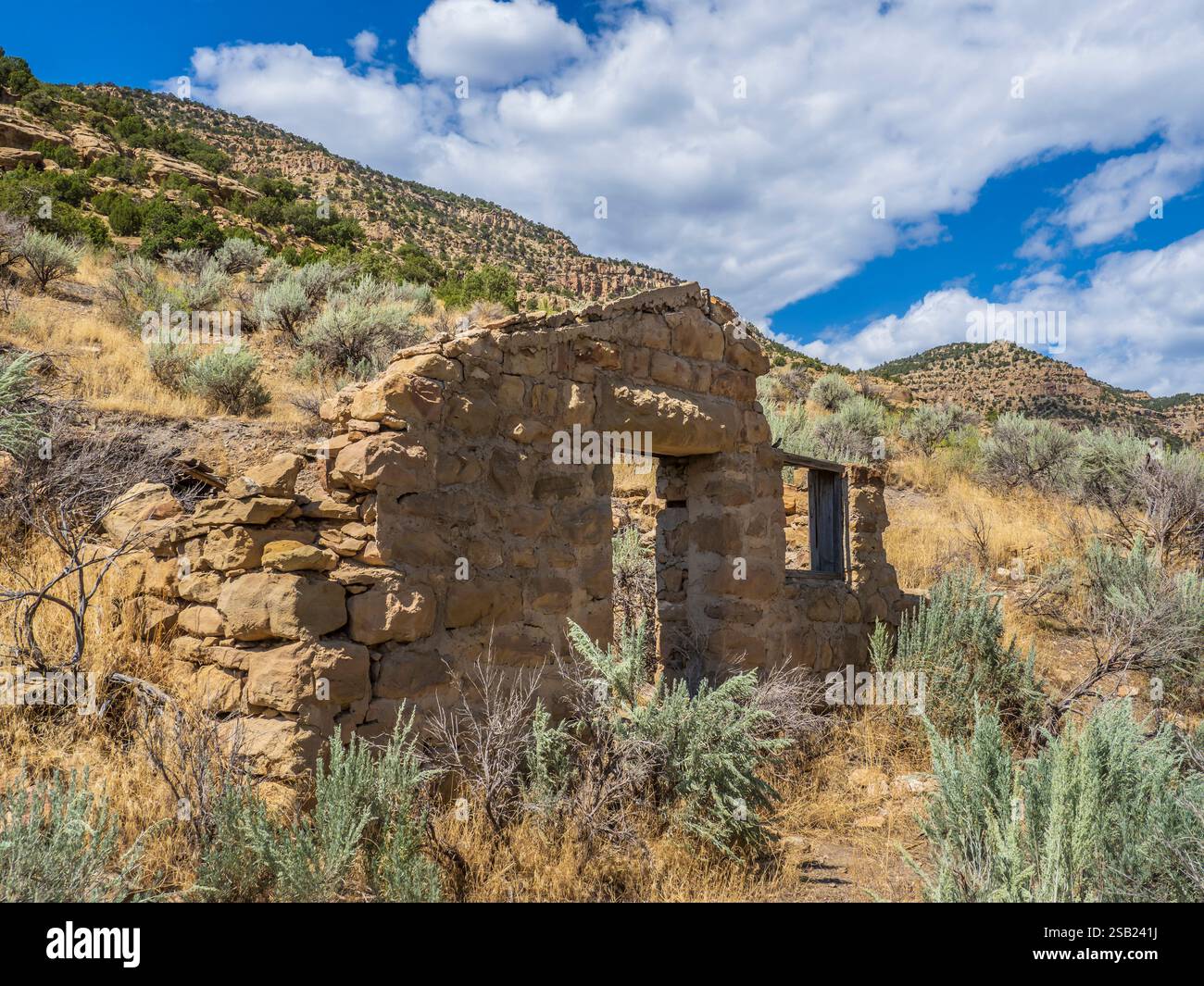 Altes Gebäude an der Sego Canyon Road, direkt hinter der Geisterstadt Sego Canyon, Utah. Stockfoto