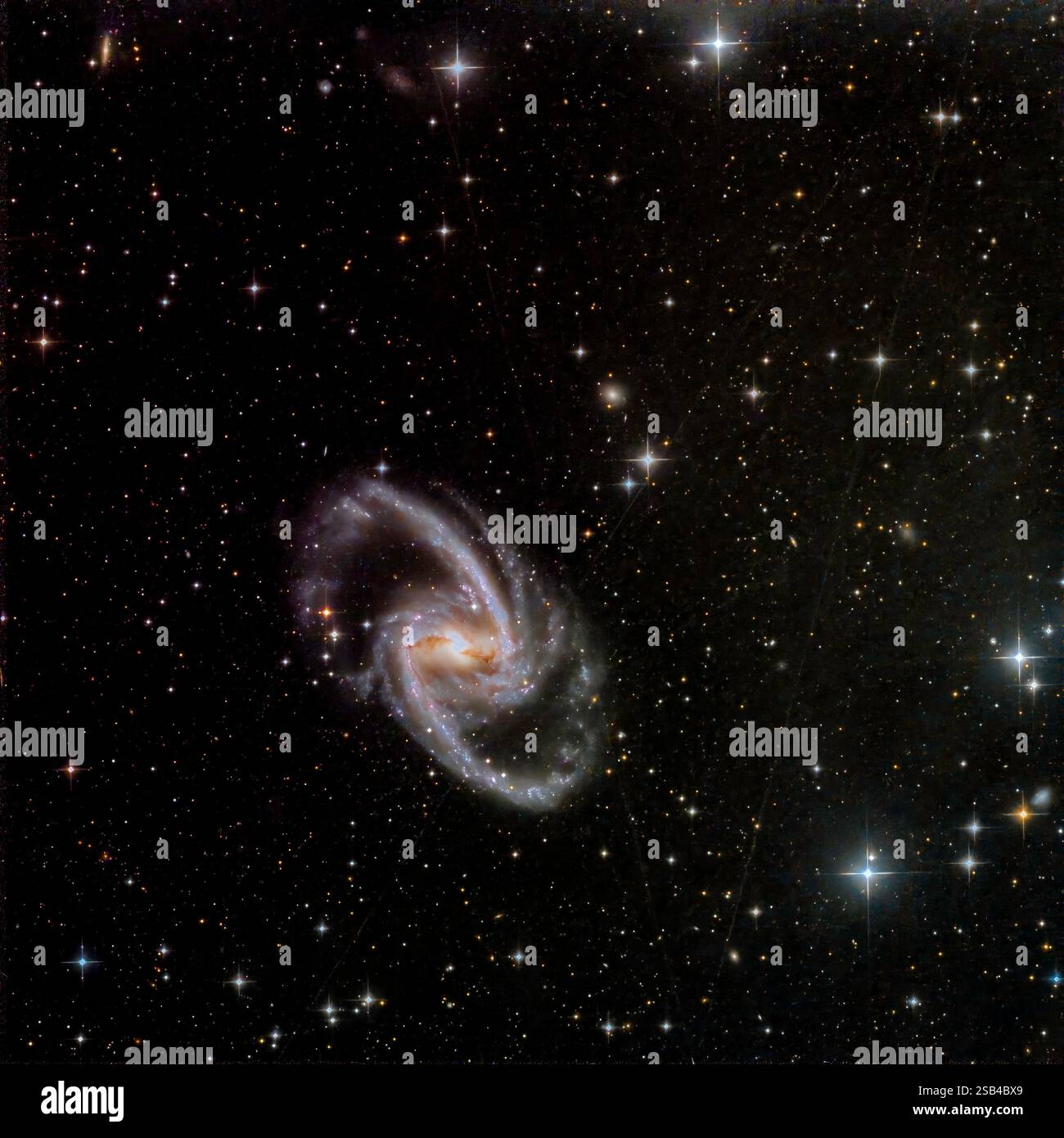 Versperrte Spiralgalaxie aktuelle Astrofotografie-Daten von Telescope Live Stockfoto