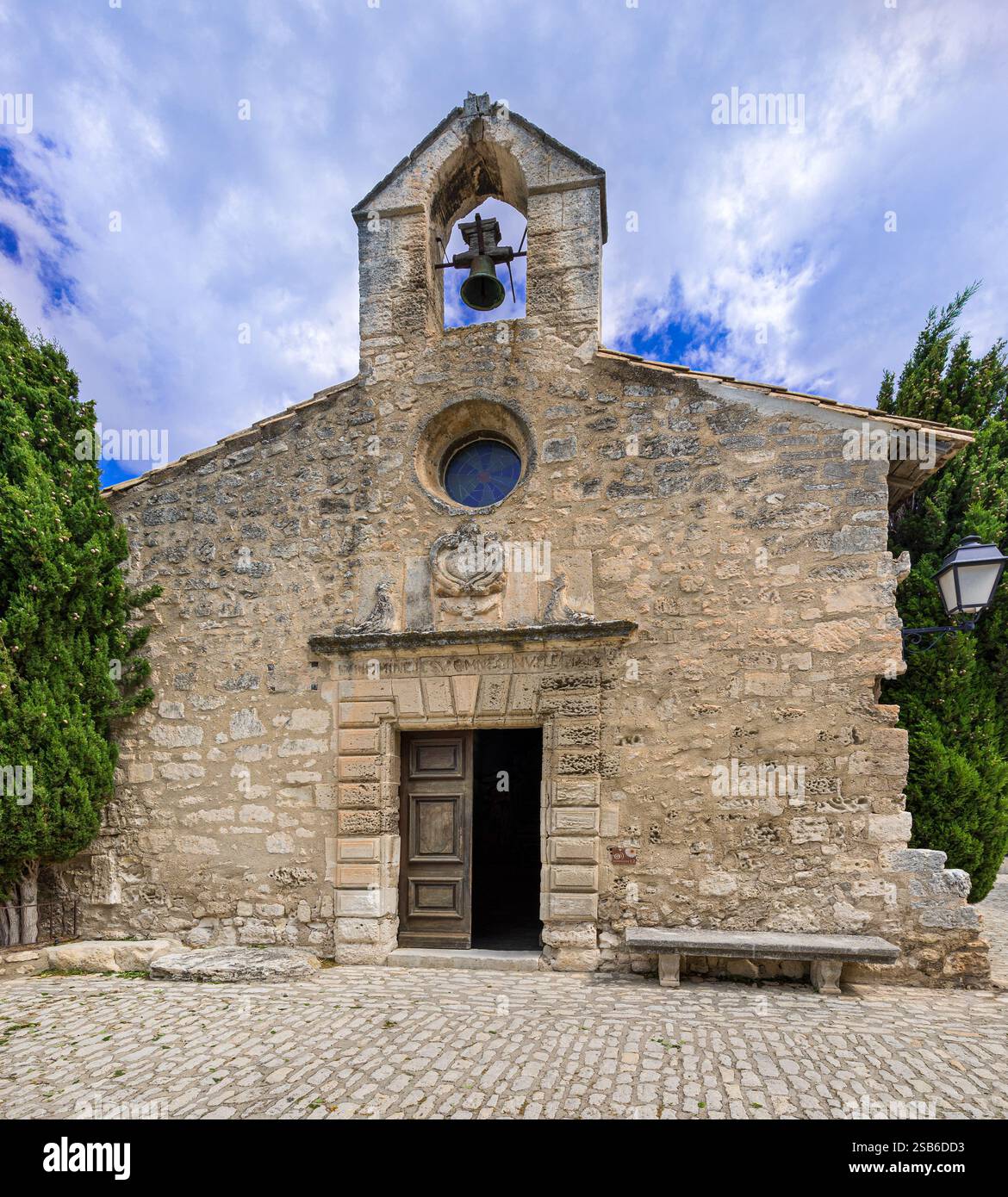 Kapelle der Weißen Büßer. in Les Baux-de-Provence. Bouches-du-Rhône, Provence, Frankreich, Europa. Stockfoto