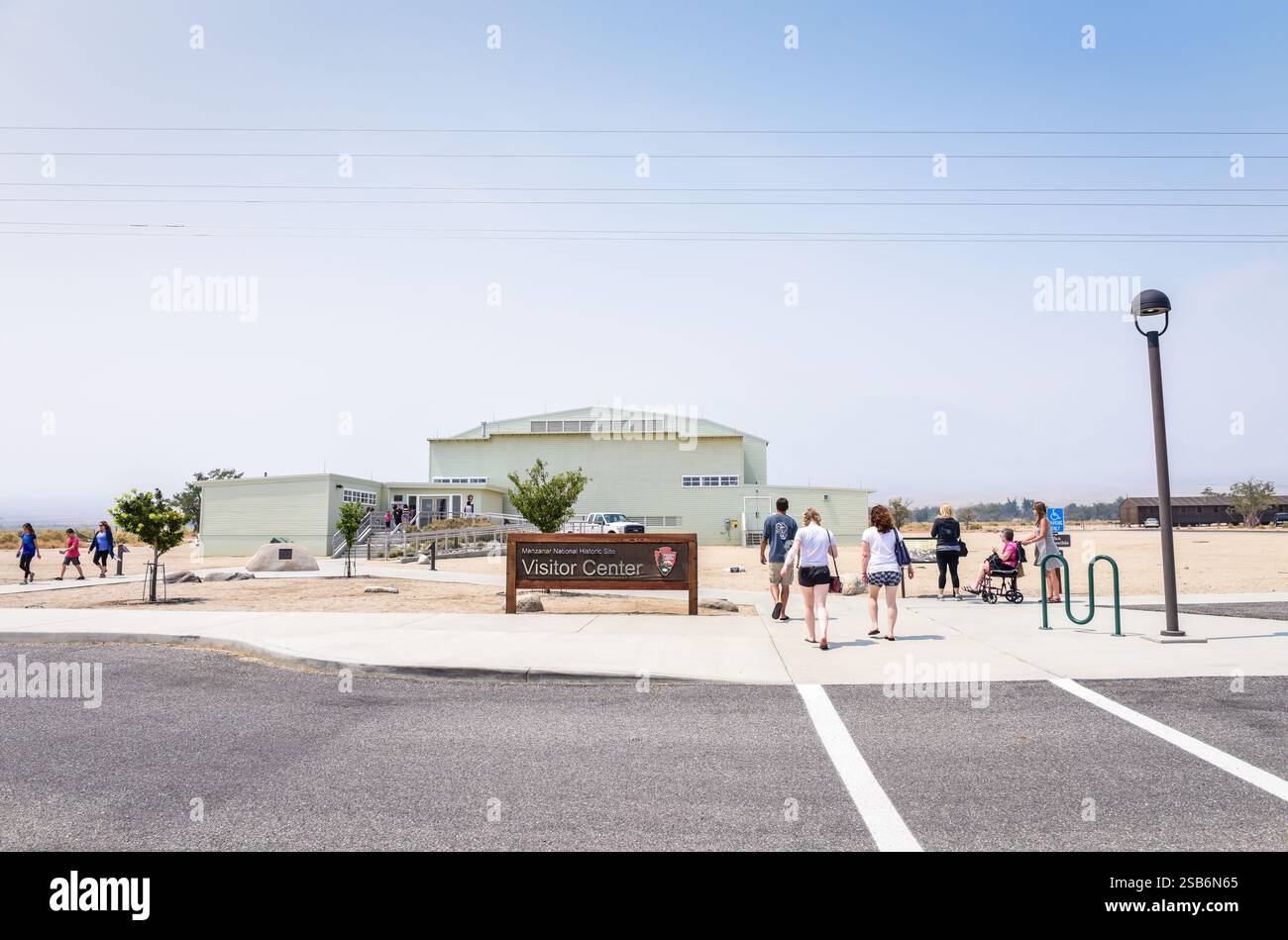 Independence, CA USA - 29. Juli 2018: Manzanar National Historic Site erzählt die Geschichte, wo japanische Amerikaner in einer Konzentration inhaftiert waren Stockfoto