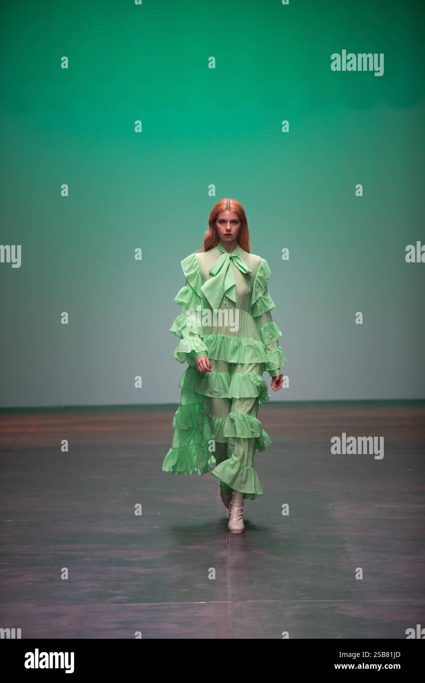BerlinDeutschland31st. Februar 2026 Models auf Runway präsentieren die neue Kollektion von Designer Marcel Ostertag, Collective Four, Felix Wolf Stockfoto