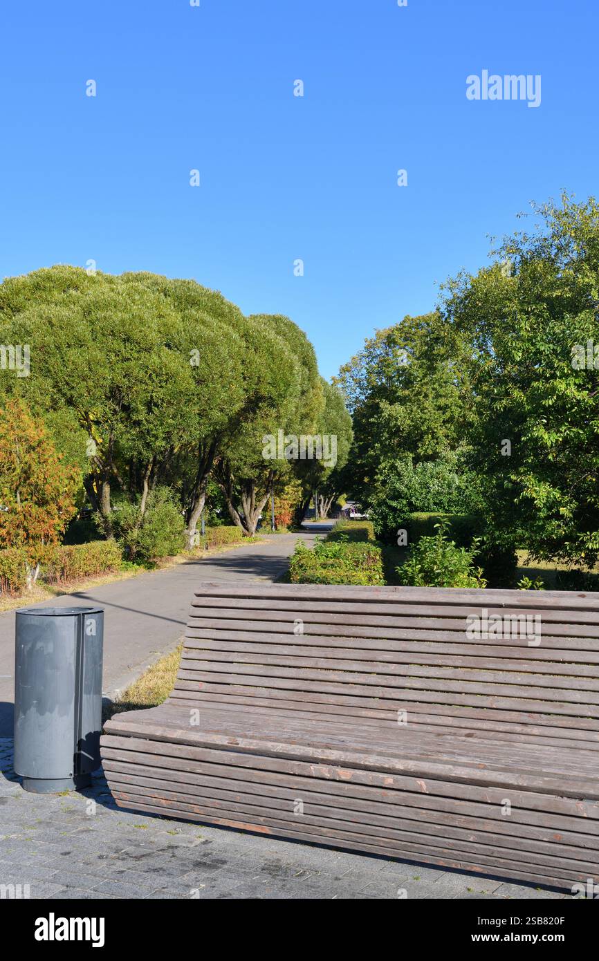 Stadtpark im frühen Herbst in Moskau in Russland Stockfoto