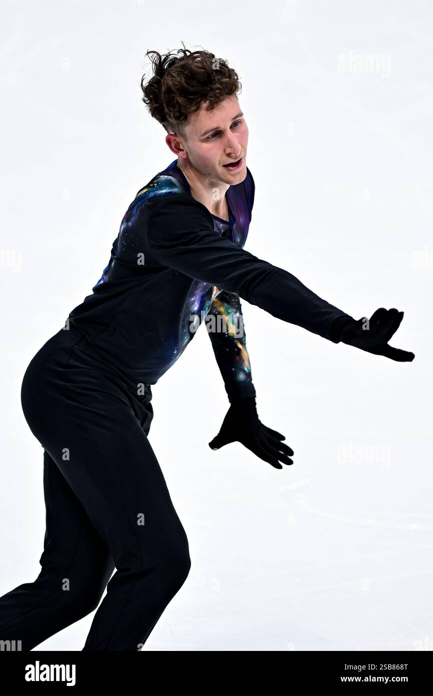 Tallinn, Estland. Februar 2025. Lukas BRITSCHGI (SUI), während des Freilauf-Skatings der Männer, bei der ISU Europameisterschaft 2025, in der Tondiraba Ice Hall, am 1. Februar 2025 in Tallinn, Estland. Quelle: Raniero Corbelletti/AFLO/Alamy Live News Stockfoto