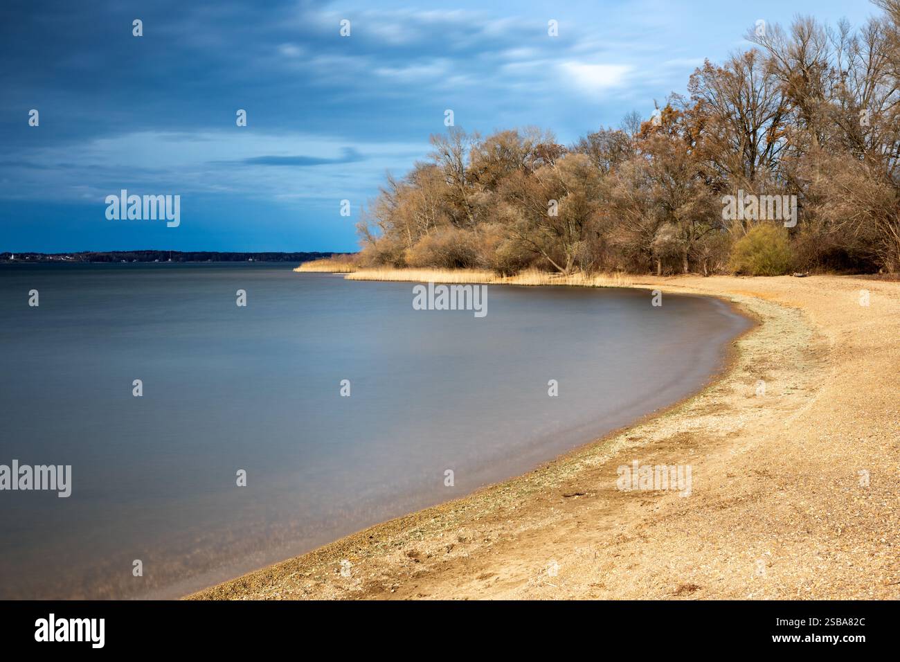 Am Ufer des Chiemsees bei Uebersee, Bayern, Deutschland, Stockfoto