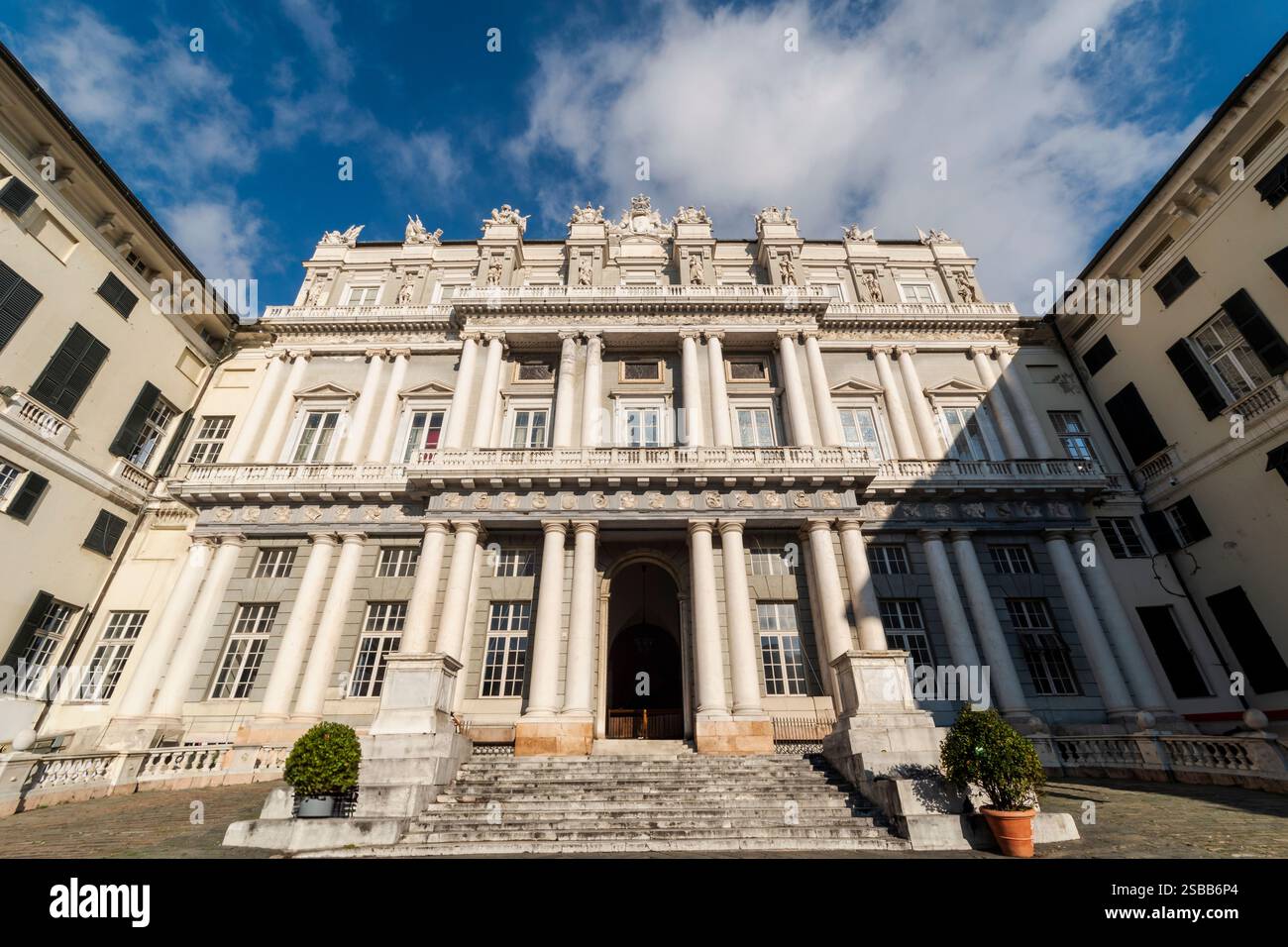 Der Herzogspalast in Genua, wo die alte republik ihre Macht hielt. Stockfoto