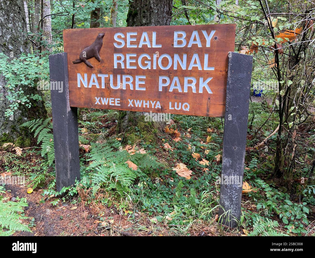 Schild am Seal Bay Regional Nature Park auf Vancouver Island, British Columbia, Kanada Stockfoto