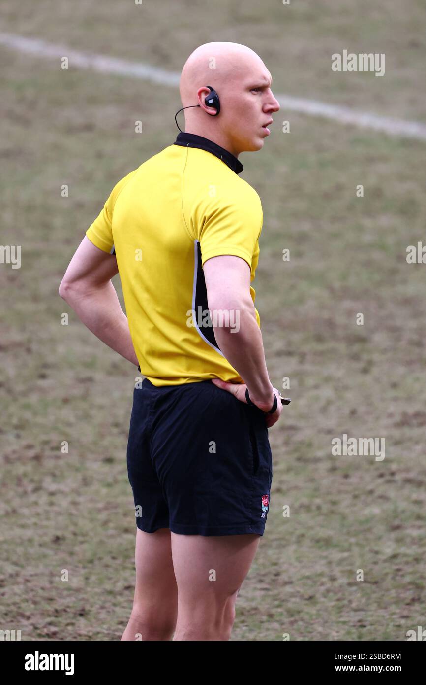 Exeter, Devon, Großbritannien. Februar 2025. PWR Professional Damen Rugby Exeter Chiefs vs Harlequins im Sandy Park, Exeter, Devon. Im Bild: Match-Schiedsrichter A. Thomas Alex Thomas. Hinweis: Nidpor/Alamy Live News Stockfoto