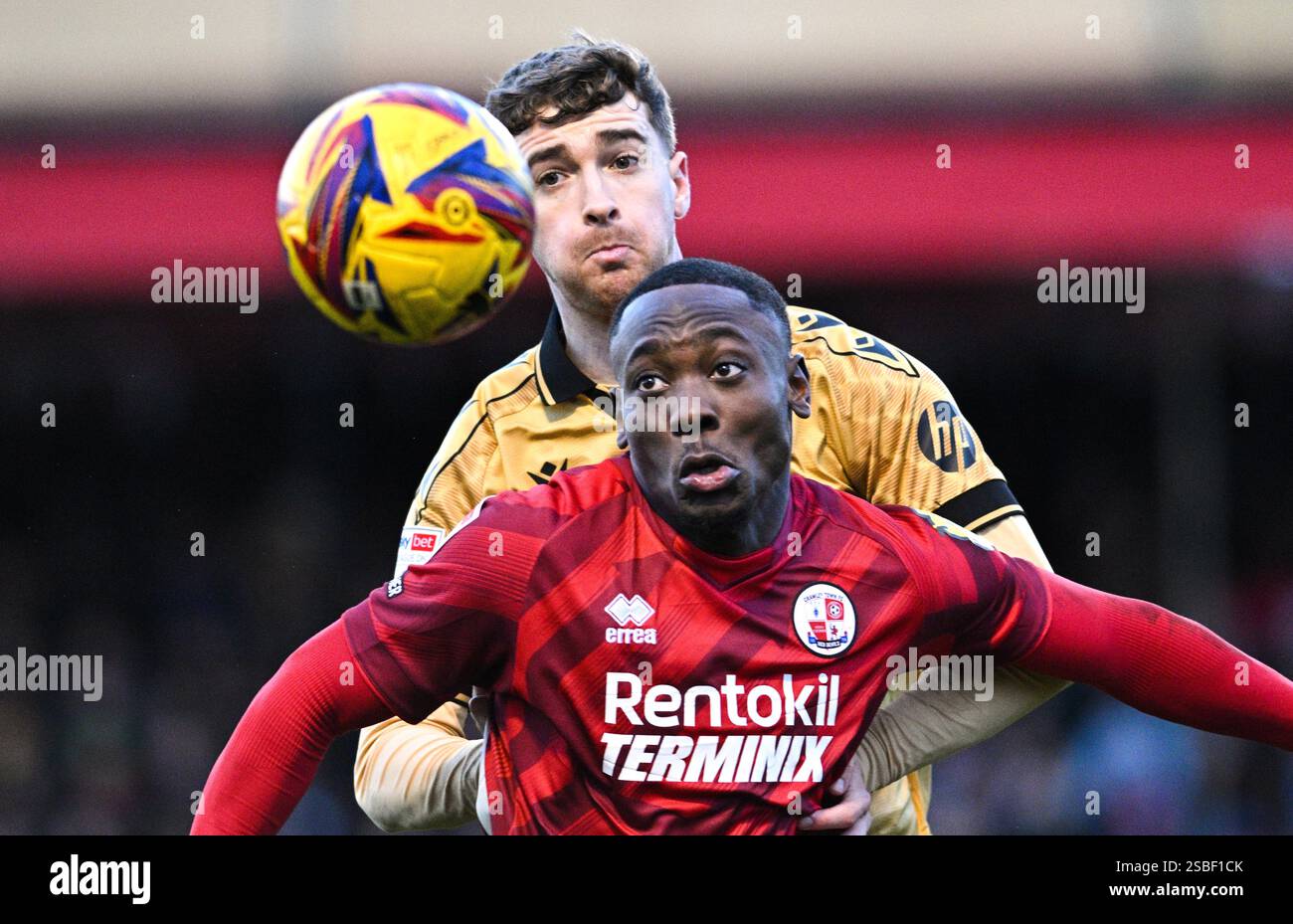 Crawley Town Rushian Hepburn-Murphy hat während des Spiels der Sky Bet EFL League One zwischen Crawley Town und Wrexham im Broadfield Stadium, Crawley, UK - 1. Februar 2025 Foto Simon Dack / Teleobjektive nur redaktionelle Verwendung. Kein Merchandising. Für Football Images gelten Einschränkungen für FA und Premier League, inc. Keine Internet-/Mobilnutzung ohne FAPL-Lizenz. Weitere Informationen erhalten Sie bei Football Dataco Stockfoto