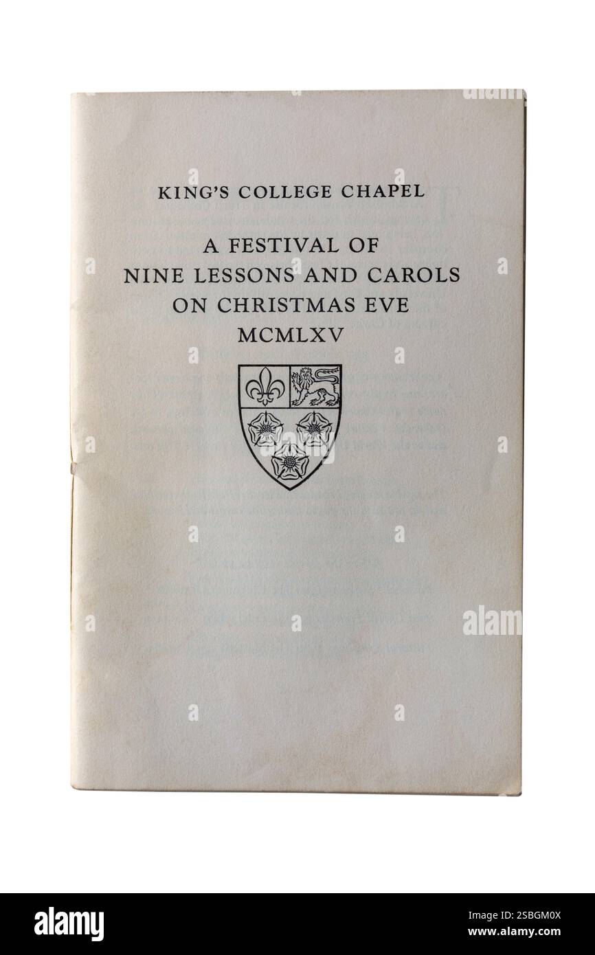Kings College Chapel ein Festival von neun Unterrichtsstunden und Weihnachtsliedern am Heiligabend MCMLXV 1965 Gottesdienst isoliert auf weißem Hintergrund Stockfoto