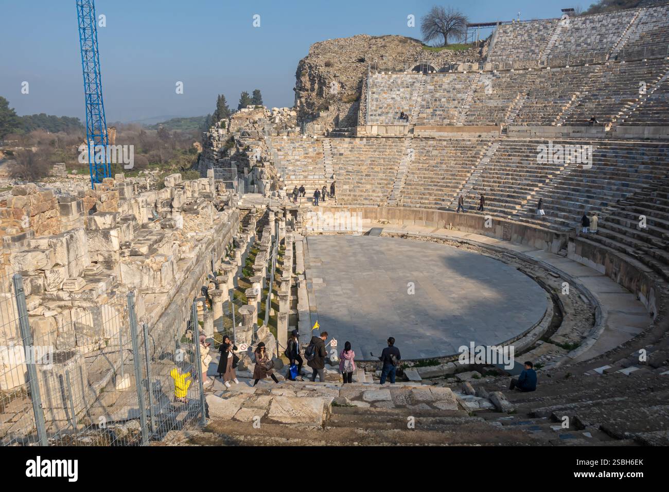 Hellenistisches Großes Theater Ephesus Archäologische Stätte Türkei Turkiye. Hatte eine Kapazität von etwa 25.000 Personen. Es war wahrscheinlich das größte Theater Stockfoto
