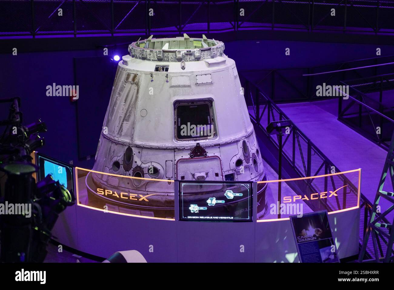 Cape Canaveral, Florida, USA – 13. JAN 2025: SpaceX Cargo Dragon ist das erste kommerzielle Raumschiff, das Fracht von der ISS abtransportierte Stockfoto