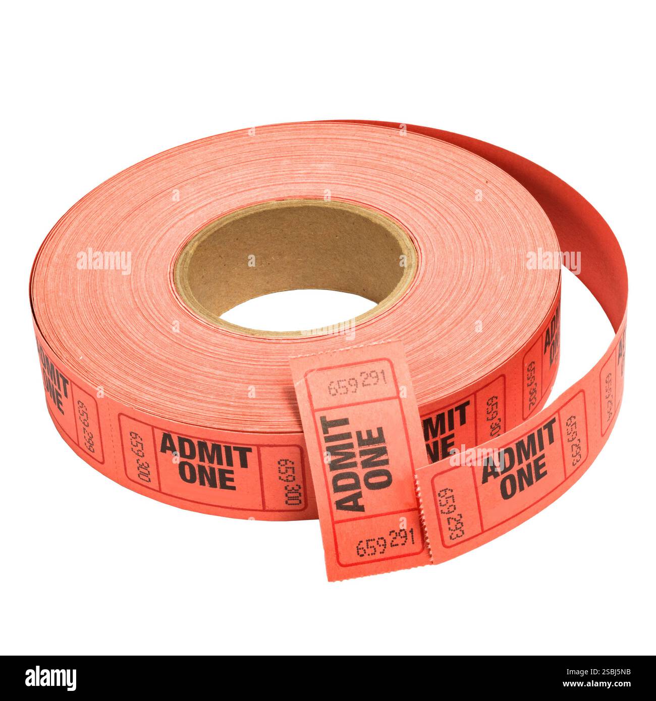 Quadratischer Schuss einer Rolle Rot geben zu, dass ein Theaterticket auf weiß isoliert ist. Stockfoto