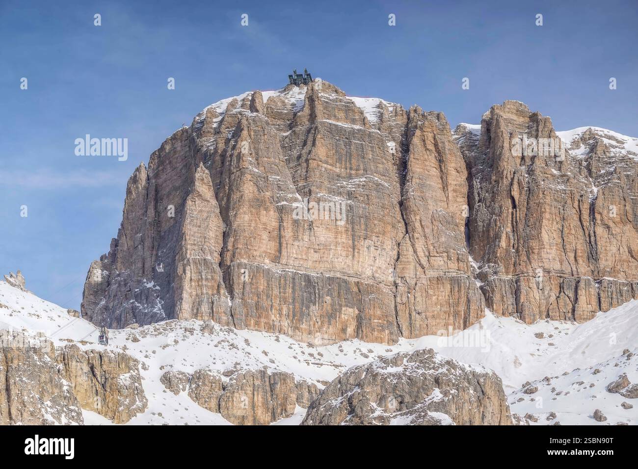 Felsen, Sella-Stock, Seilbahn zum Sass Pordoi, Dolomiten, Italien *** Felsen, Sella Stock, Seilbahn nach Sass Pordoi, Dolomiten, Italien Stockfoto