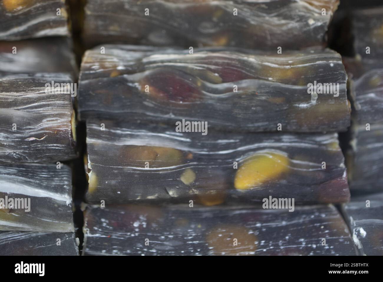Laden der traditionellen türkischen Honig lokum Zucker überzogen soft Candy Stockfoto