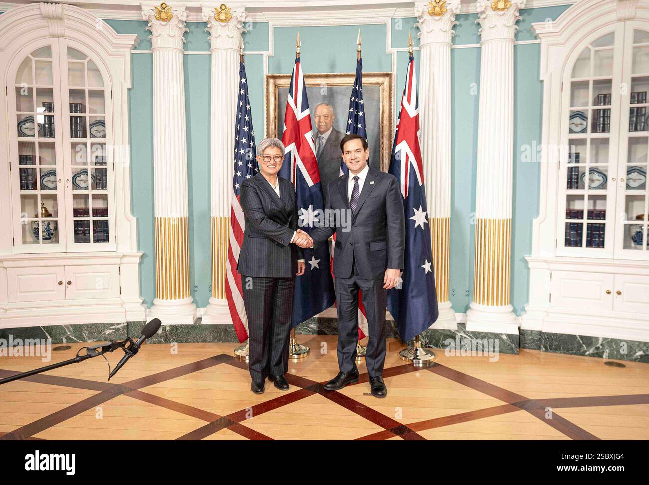 Außenminister Marco Rubio trifft sich am 21. Januar 2025 mit dem australischen Außenminister Penny Wong im Außenministerium in Washington, D.C. (Offizielles Foto des Außenministeriums von Freddie Everett) Stockfoto
