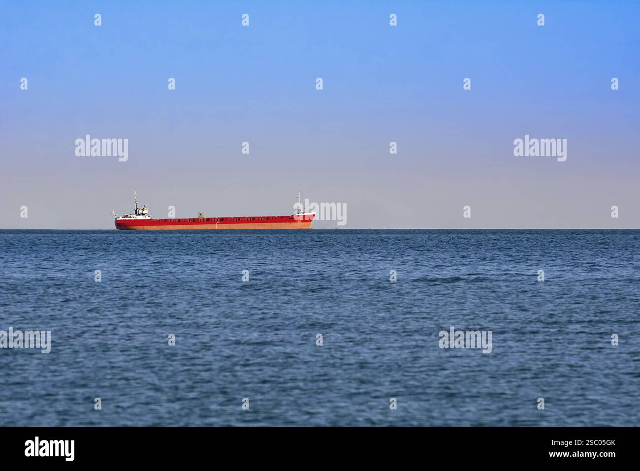 Frachtschiff im Schwarzen Meer Stockfoto