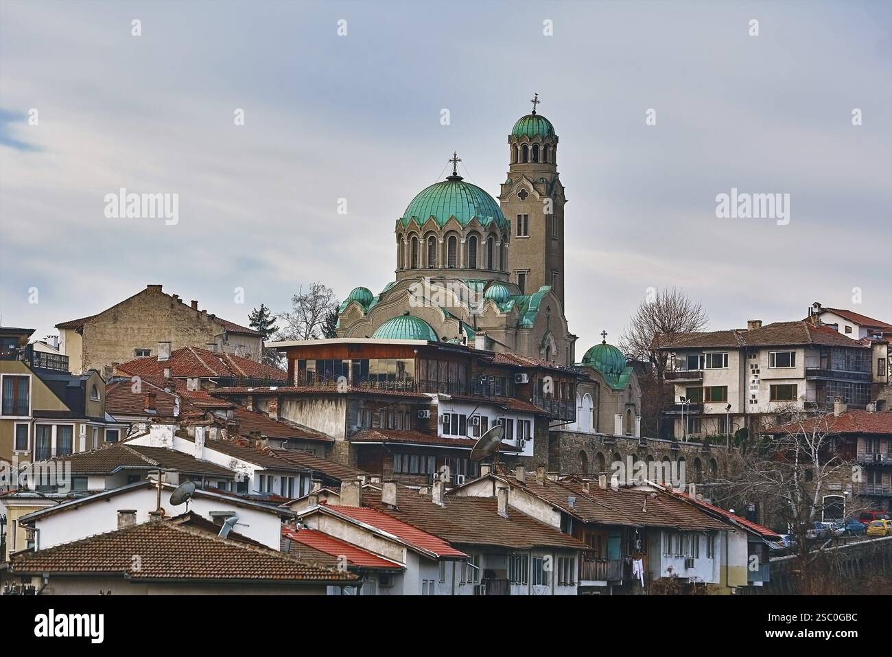 Blick auf die Kathedrale der Geburt des Theotokos, Veliko Tarnovo, Bulgarien Veliko Tarnovo, Bulgarien, Europa Stockfoto