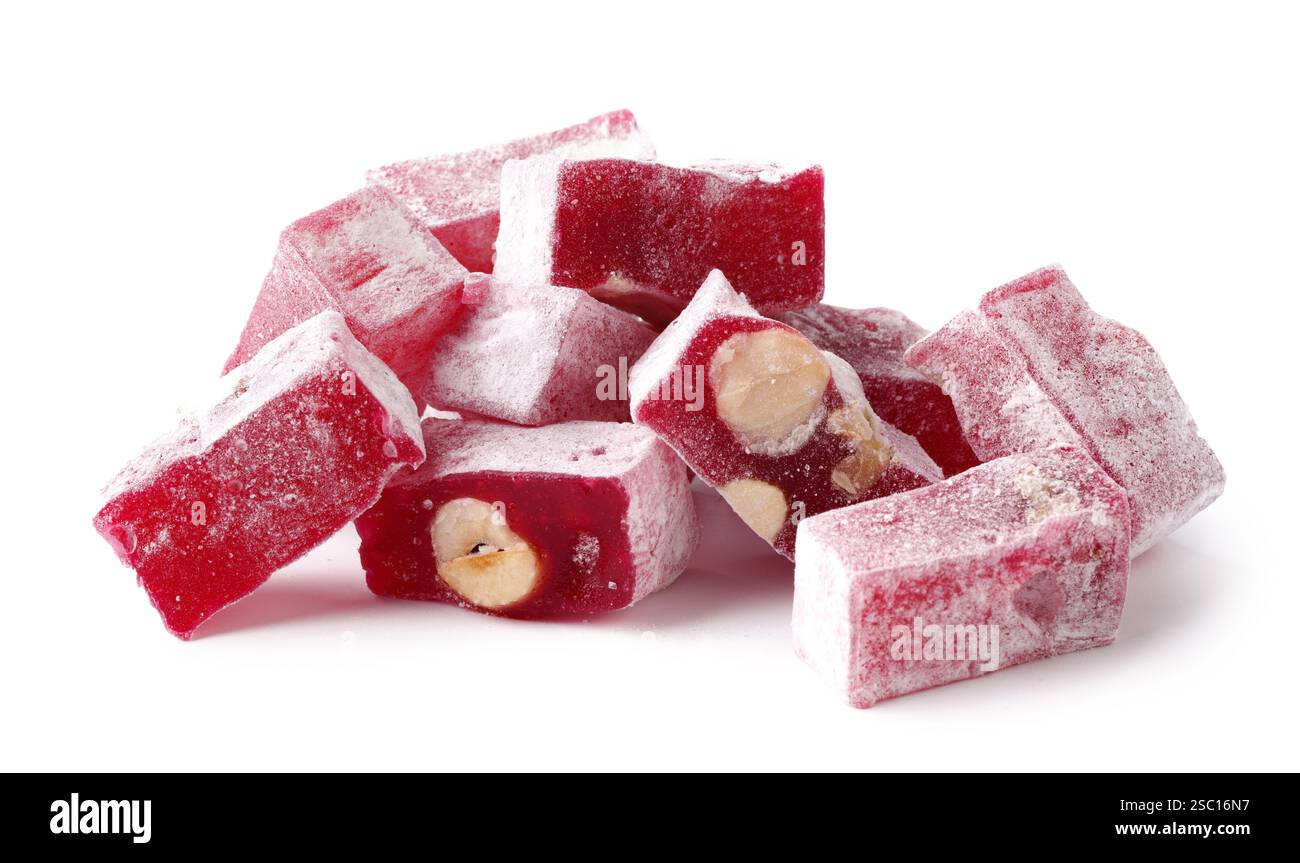 Türkische Delikatesse mit Haselnüssen auf weißem Hintergrund mit süßen Süßwaren Stockfoto