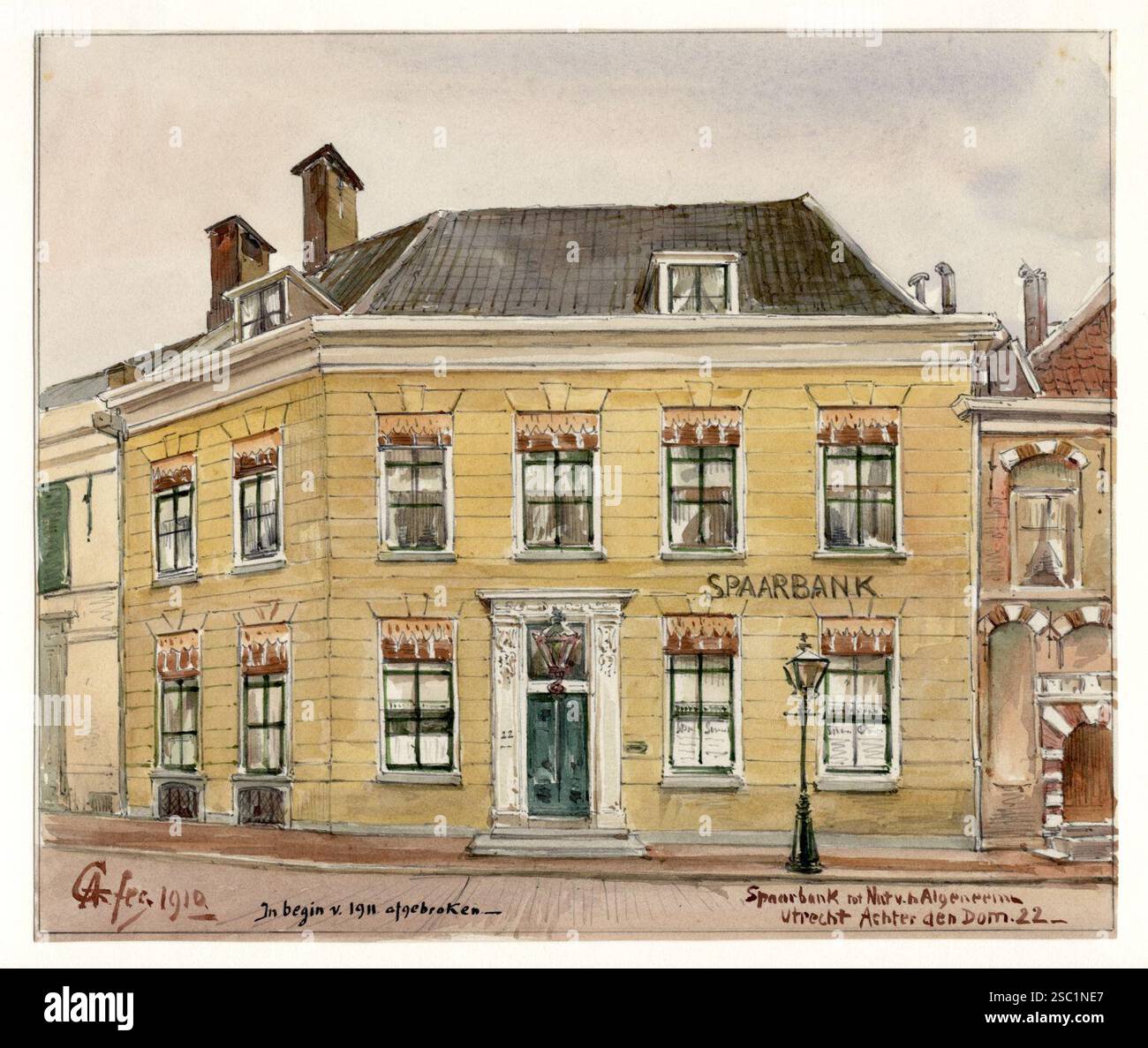 Gezicht op de zij en voorgevel van het spaarbankgebouw Achter de Dom 22 te Utrecht met rechts een gedeelte van het buurhuis met het ingangspoortje Ach. Stockfoto