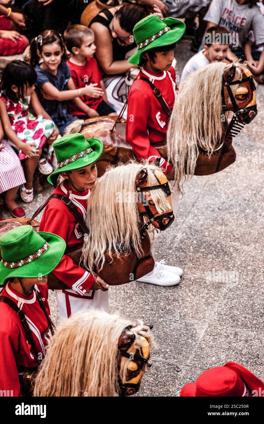 Traditioneller Cavallets-Tanz, Felanitx, Mallorca, Balearen, Spanien Stockfoto