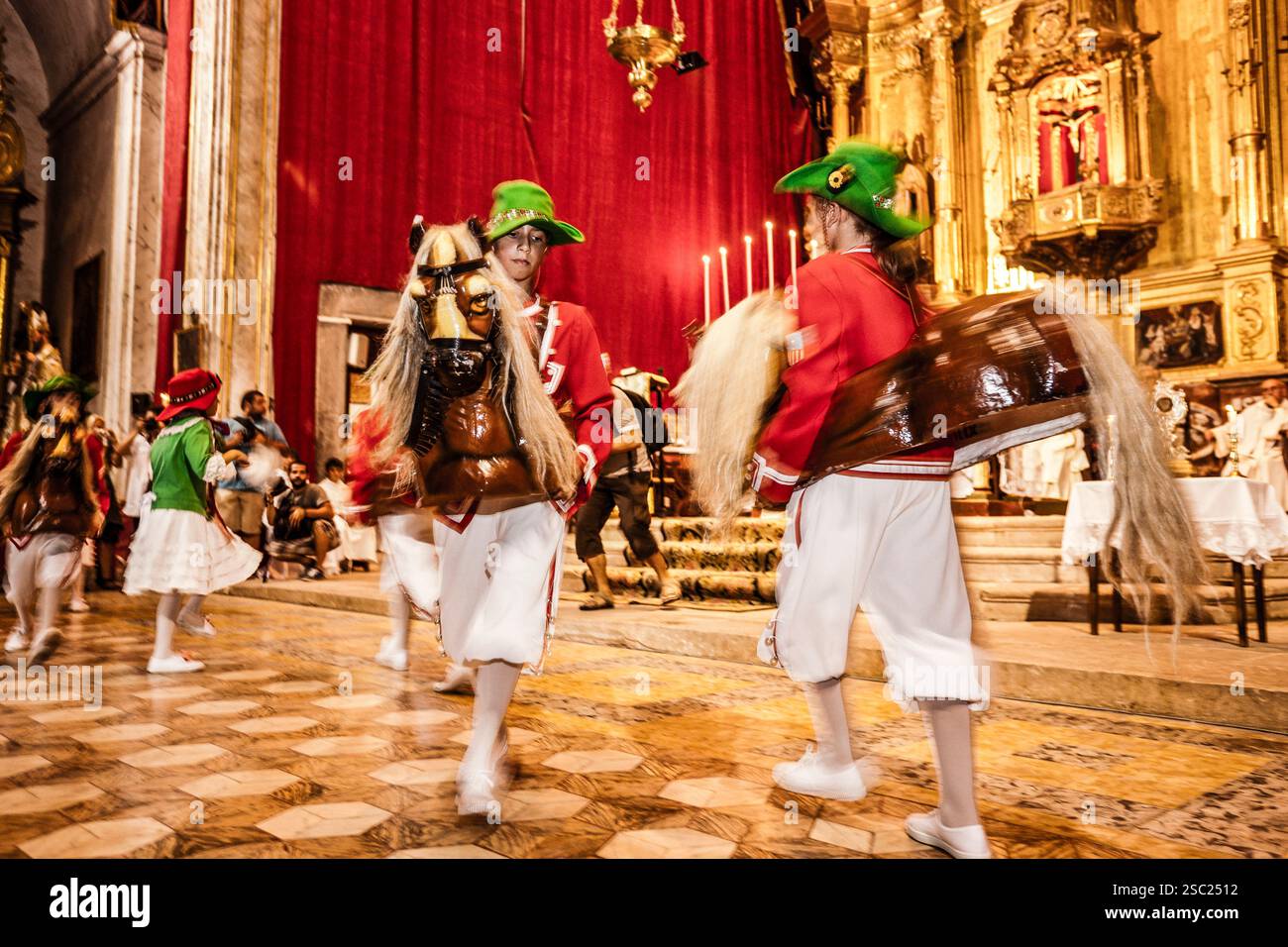 Traditioneller Cavallets-Tanz, Felanitx, Mallorca, Balearen, Spanien Stockfoto
