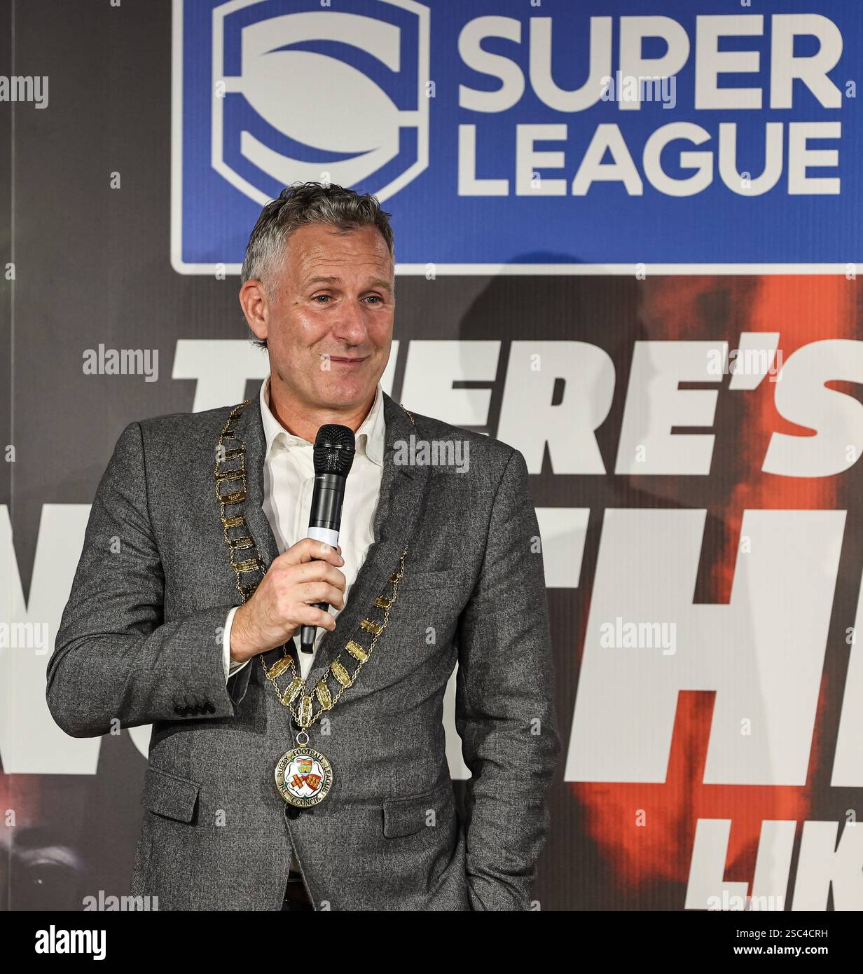 Adam Hills MBE, 33. Präsident der Rugby Football League während des Saisonstarts der Betfred Super League 2025 bei Co-op Live, Manchester, Großbritannien, 5. Februar 2025 (Foto: Mark Cosgrove/News Images) Stockfoto