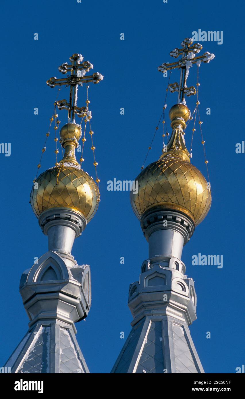 Eine russisch-othodoxe Kirche in der Nähe von Ölstädten im Nordwesten Kasachstans. Stockfoto Eine russisch-othodoxe Kirche in der Nähe von Ölstädten im Nordwesten Kasachstans. Stockfoto