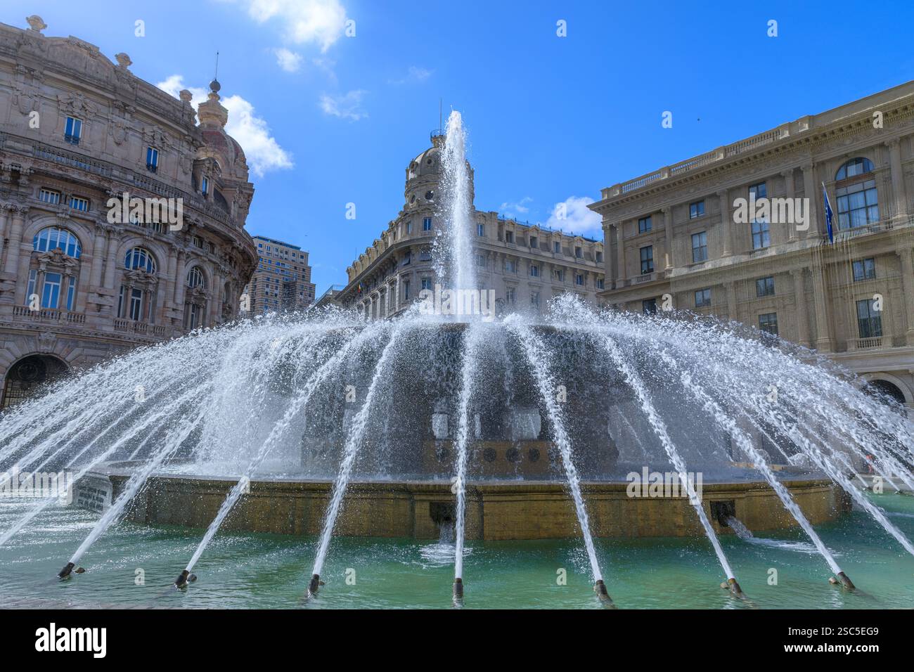 Blick auf den de Ferrari-Platz in Genua, Italien. Stockfoto