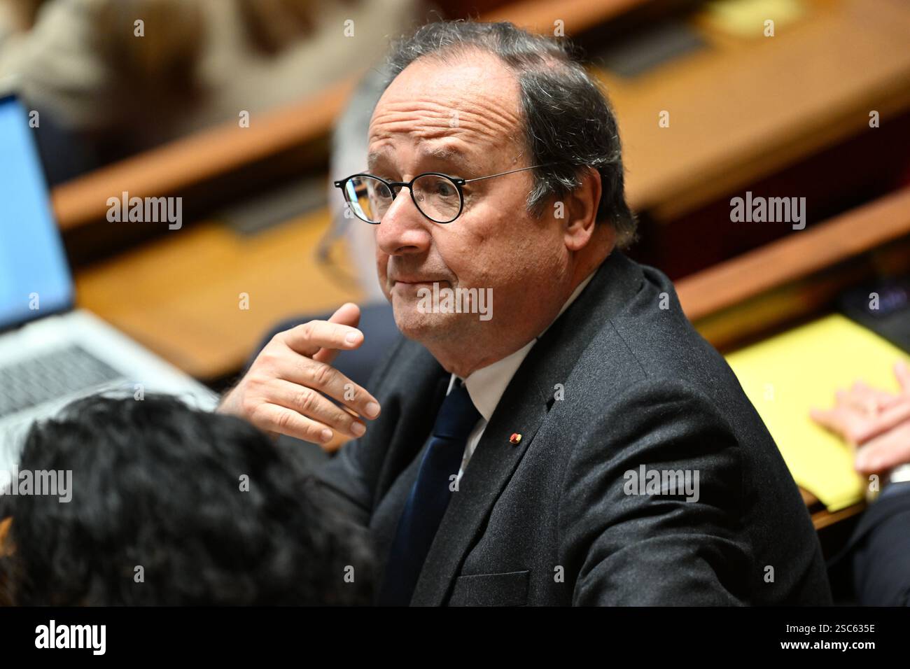 Paris, Frankreich. Februar 2025. Paris am 5. Februar 2025 befragt die Regierung - Francois Hollande ehemaliger Präsident der französischen republik während einer Sitzung von Fragen an die Regierung in der französischen Nationalversammlung Credit: HMB Media/Alamy Live News Stockfoto