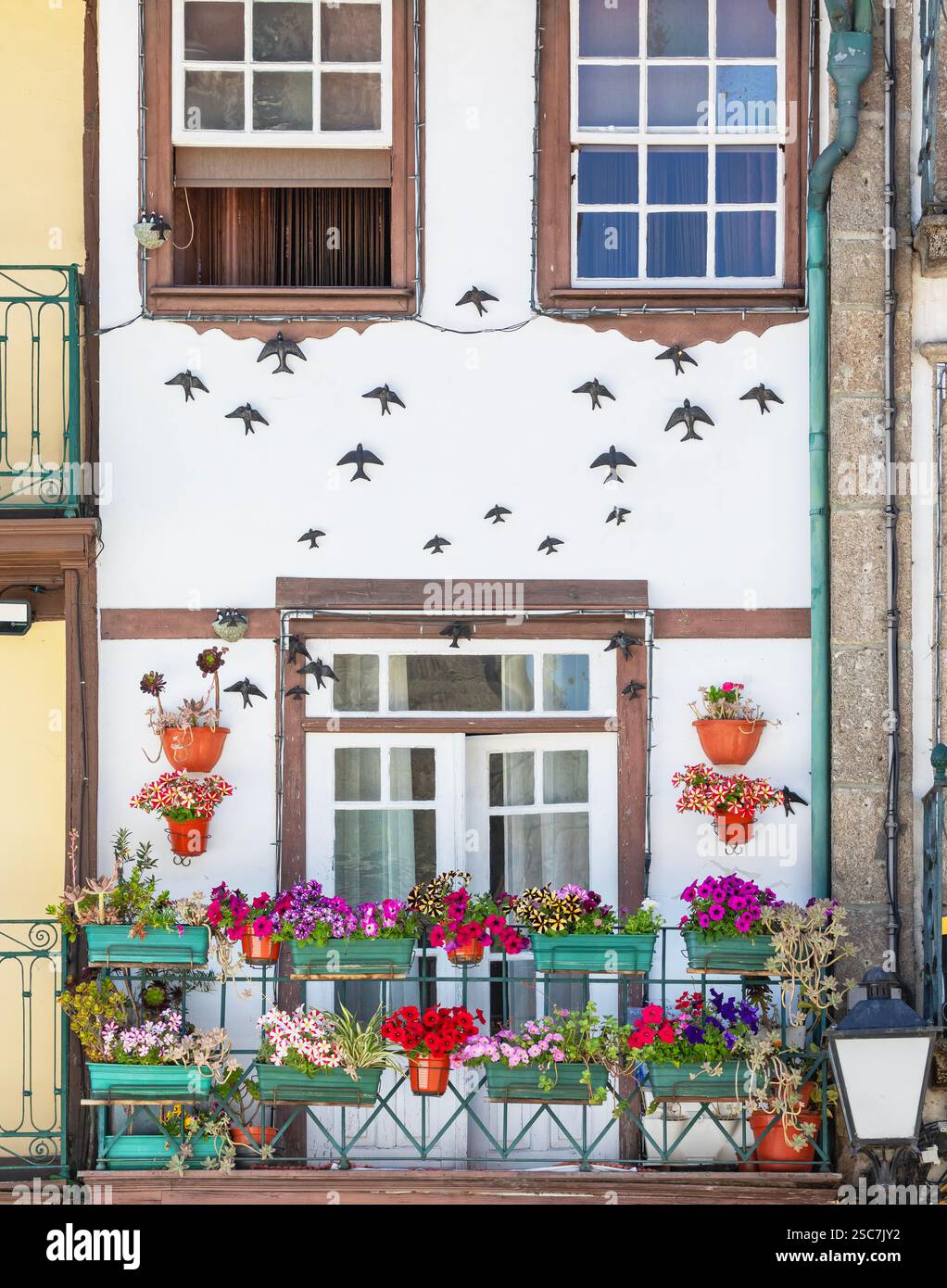 Traditionelle Gebäudefassade, Guimaraes, Region Minho, Portugal Stockfoto