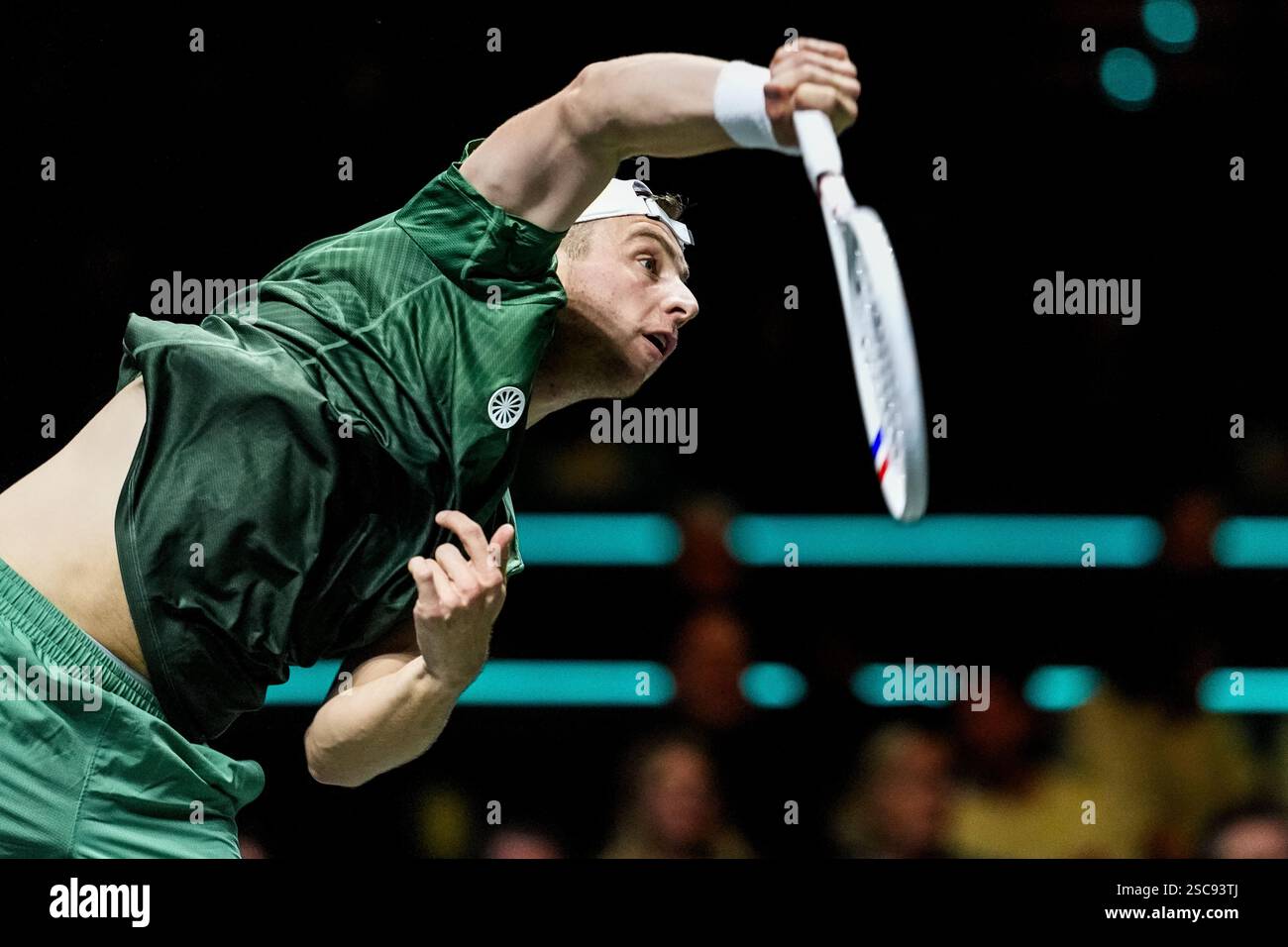 ROTTERDAM, NIEDERLANDE - 5. FEBRUAR: Tallon Griekspoorof the Netherlands spielt in seinem Spiel der ersten Runde der Männer im Einzel gegen Matteo Berrettini aus Italien während des dritten Tages der ABN AMRO Open im Rotterdam Ahoy am 5. Februar 2025 in Rotterdam, Niederlande. (Foto: Rene Nijhuis/MB Media) Stockfoto