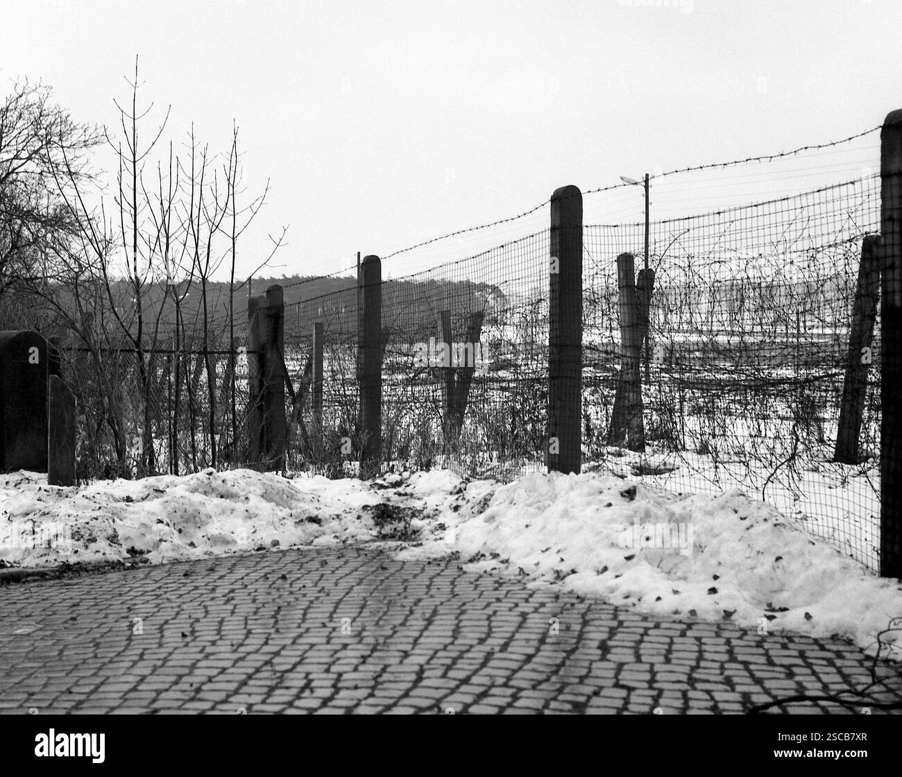 Stacheldraht Zäune in die DDR in Berlin-Lichtenrade. Stockfoto