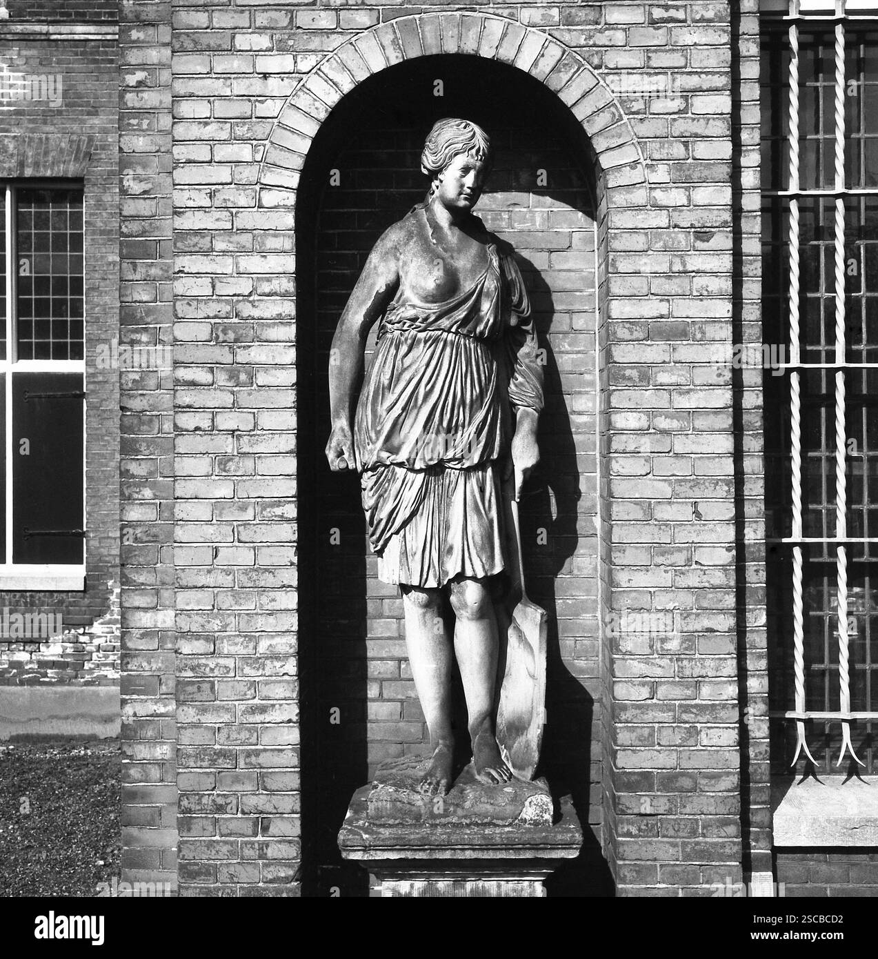 Statue am Rijksmuseum in Amsterdam. Stockfoto