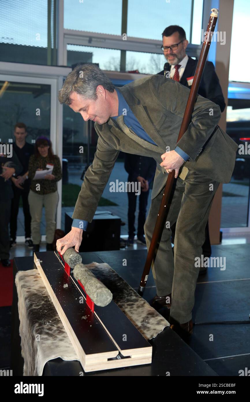 HRH der Kronprinz Frederik von Dänemark. HRH der Kronprinz nimmt an dem Symposium über arktische Konstruktion und der Einführung neuer Einrichtungen auf dem DTU Lyngby Campus Teil. DTU. Zu den neuen Einrichtungen gehören spezialisierte Laborgebäude für die Erforschung der arktischen Technologie, Geologie und Geotechnik. Neben der Initiation nimmt seine Königliche Hoheit an einem Symposium mit dem Titel „Future-Proof Arctic Construction“ Teil. Stockfoto