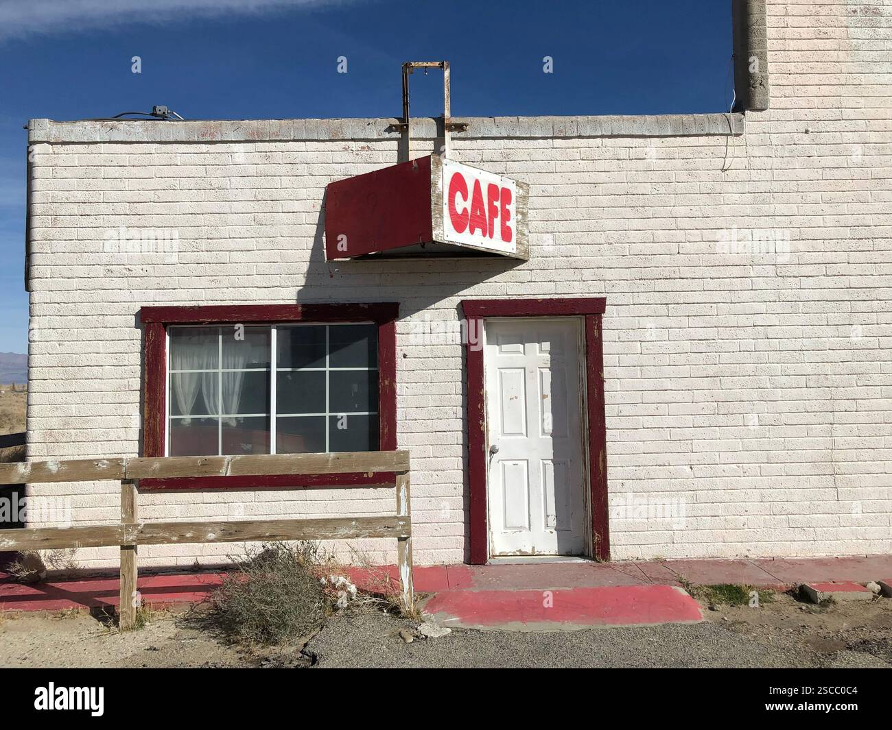 Roadside Café in Olancha, Kalifornien entlang des Highway 395 Stockfoto