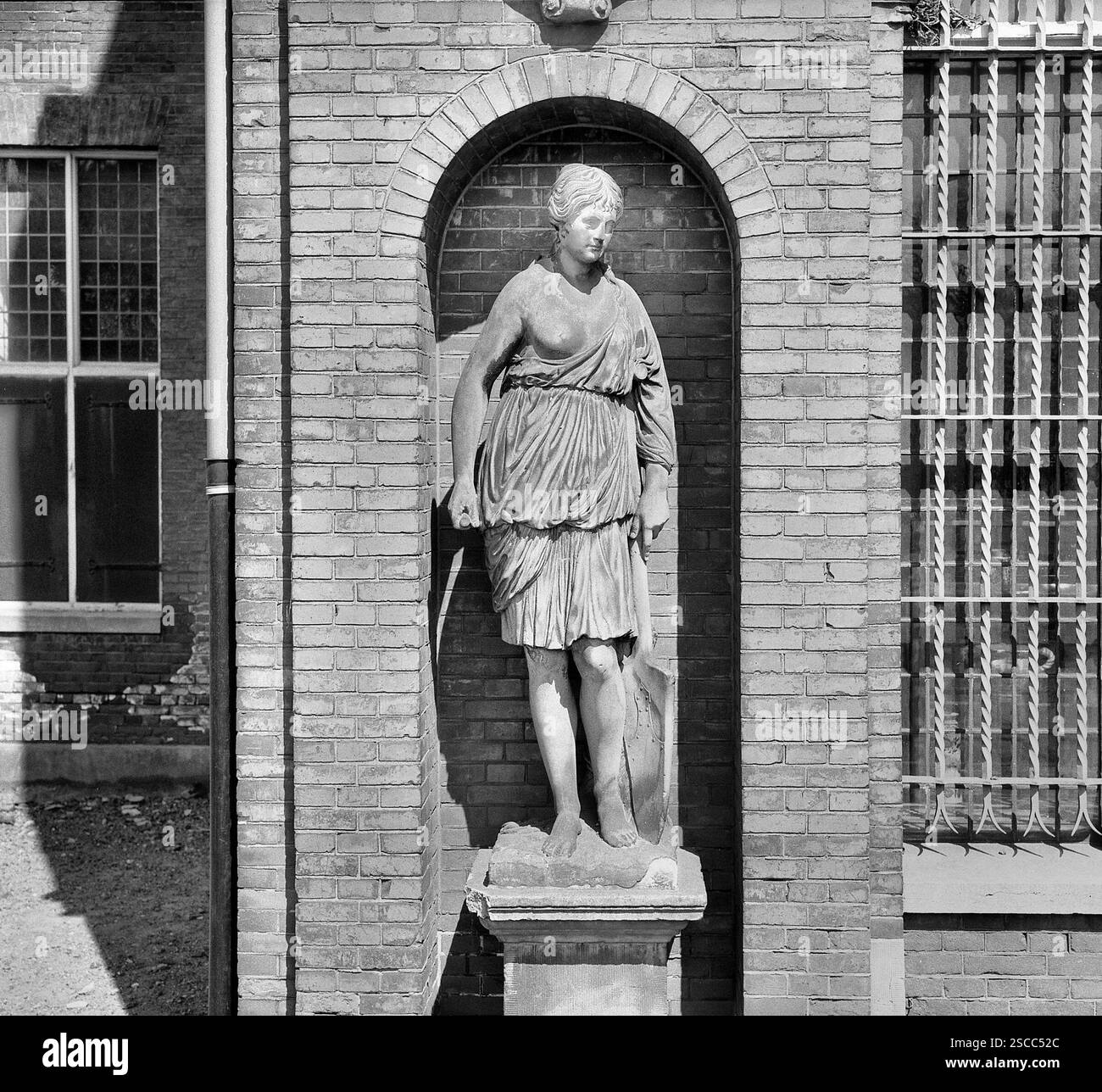 Statue vor dem Rijksmuseum in Amsterdam. Stockfoto