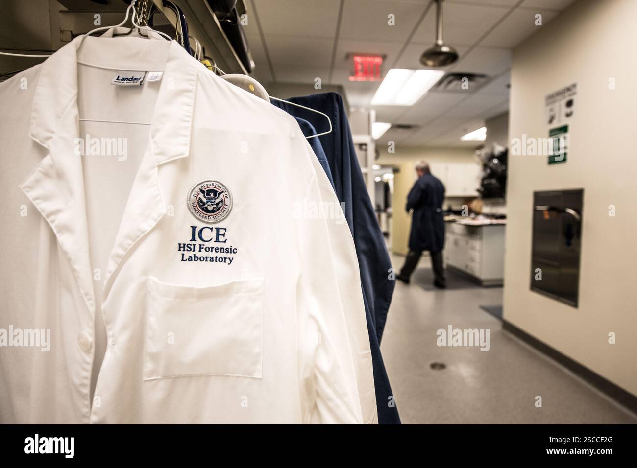 Diese Fotos wurden zusammen mit einer Geschichte über die große Wiedereröffnung des HSI Forensic Lab in Tyson's Corner, Virginia, aufgenommen. Stockfoto
