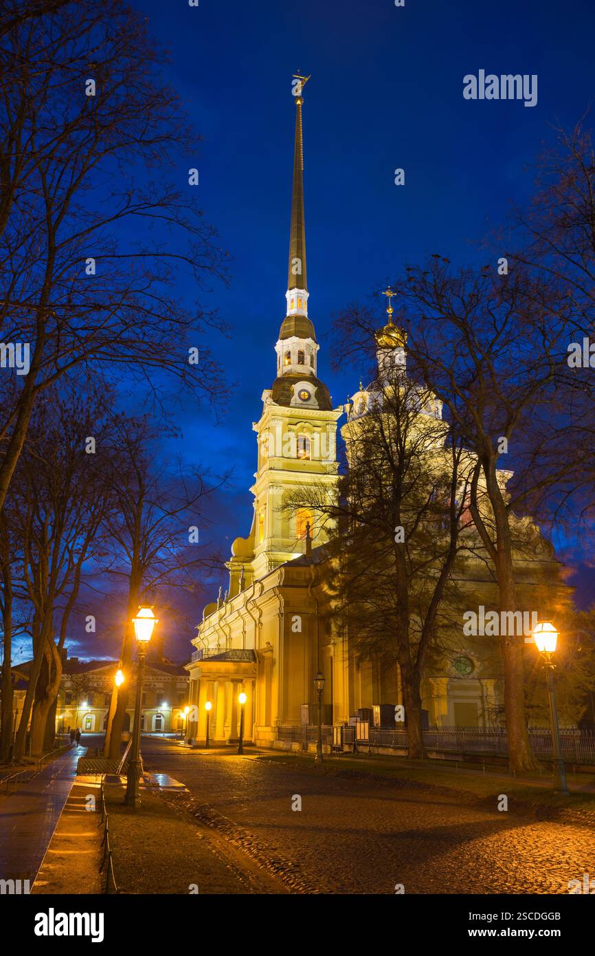 Russland, St. Petersburg, 13. November 2017. Architektonische Ensemble die Peter-und-Paul-Kathedrale befindet sich in St. Petersburg auf einer Insel im Zentrum Stockfoto