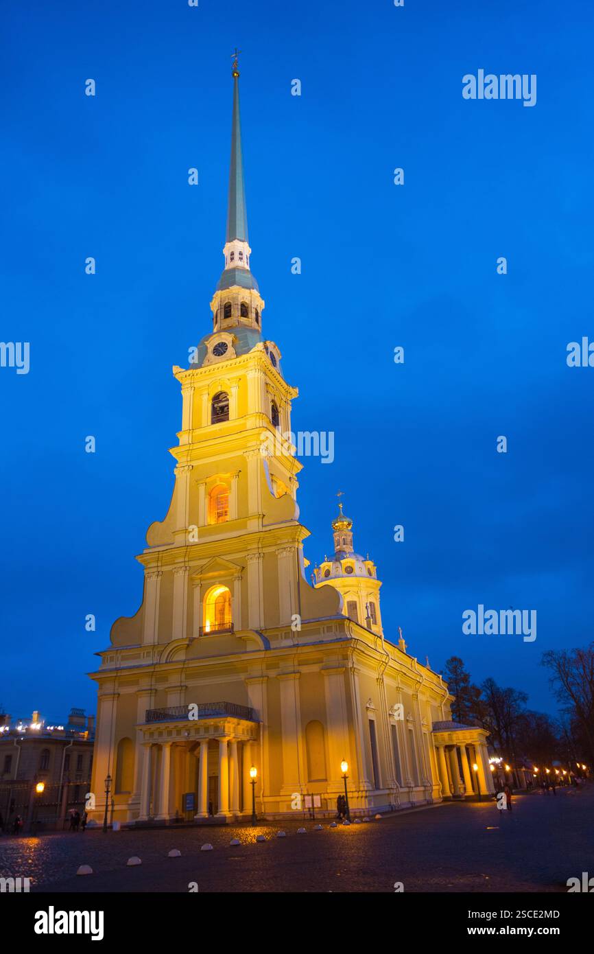 Russland, St. Petersburg, 13. November 2017. Architektonische Ensemble die Peter-und-Paul-Kathedrale befindet sich in St. Petersburg auf einer Insel im Zentrum Stockfoto
