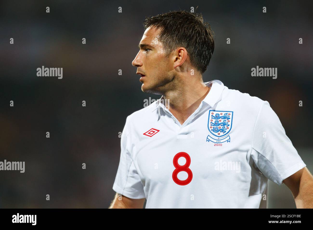 RUSTENBURG, SÜDAFRIKA - 12. JUNI: Frank Lampard aus England im Kampf gegen die Vereinigten Staaten bei einem Spiel der FIFA Fussball-Weltmeisterschaft Gruppe C am 12. Juni 2010 2010 in Rustenburg, Südafrika. Nur redaktionelle Verwendung. Keine Nutzung von Push-to-Mobilgeräten. Kommerzielle Nutzung verboten. (Foto: Jonathan Paul Larsen / Diadem Images) Stockfoto