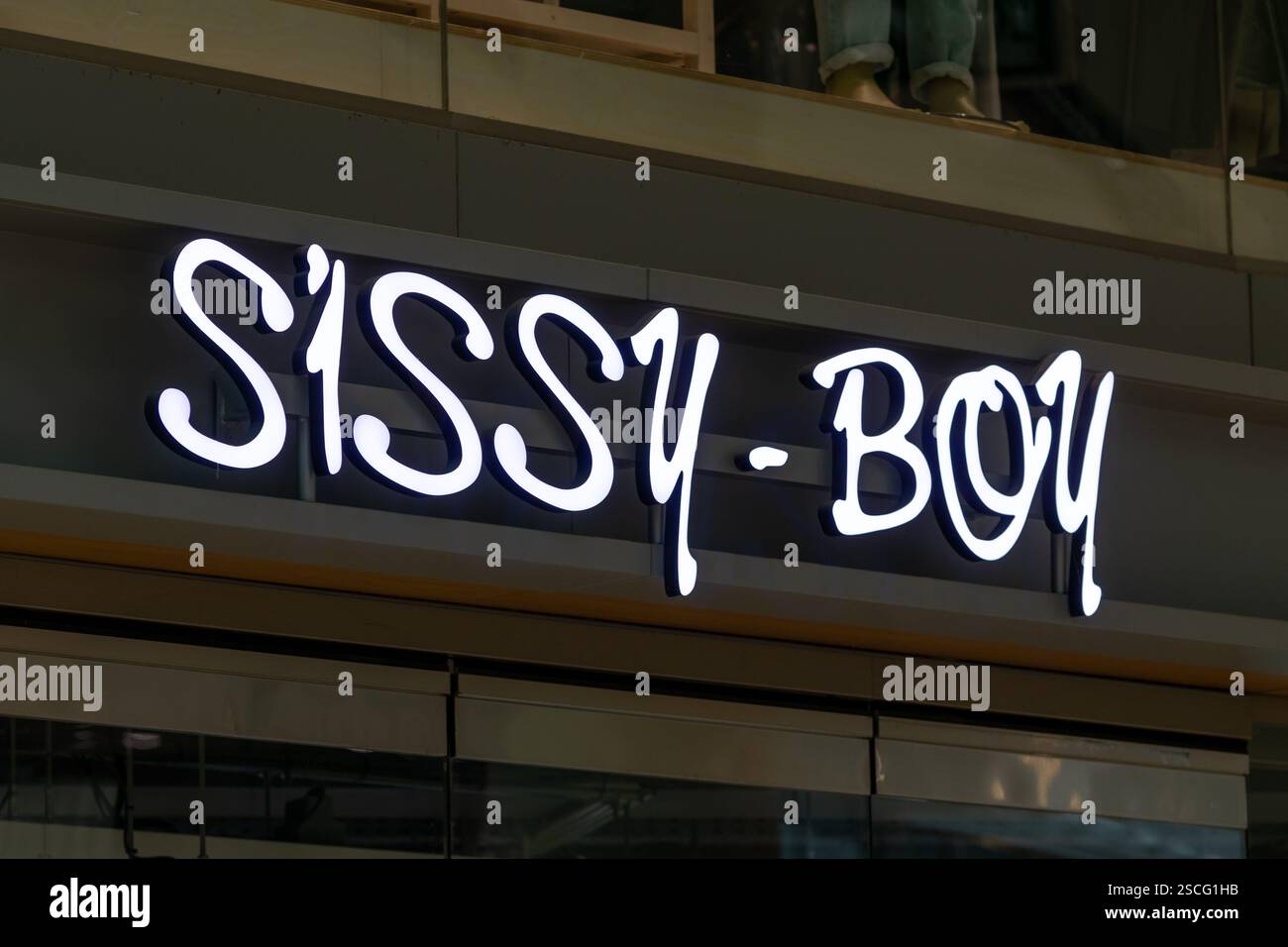 Sissy Boy Shop Logo, der Laden ist ein Modegeschäft. Stockfoto