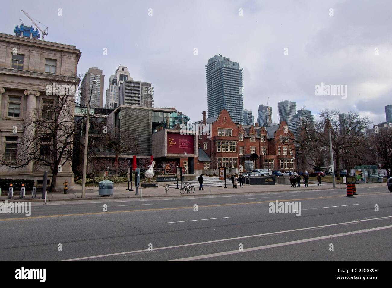 Toronto Kanada – 7. Januar 2025 – das George R. Gardiner Museum of Ceramic Art (kurz Gardiner Museum) ist ein Keramikmuseum in Toronto Stockfoto
