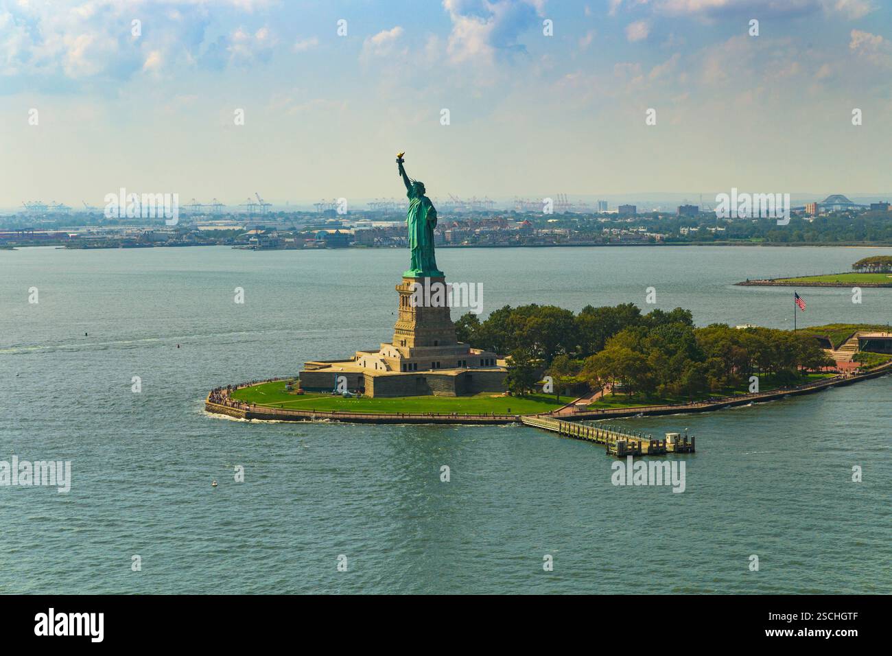 Hubschrauberrundblick von New York City Stockfoto