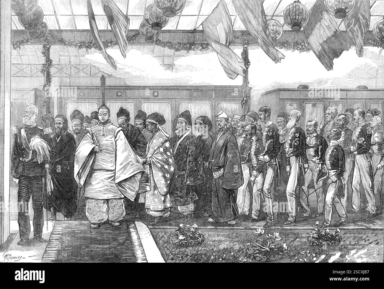 Eröffnung der ersten Eisenbahn in Japan: Ankunft des Mikado, 1872. "Die Eröffnung der neuen Eisenbahn von Jeddo nach Yokohama, der ersten in Japan gebauten Strecke, fand am 14. Oktober statt..." Ich ging dem kaiserlichen Wagen gegenüber und sah die Mikado aussteigen. Sein Hof beugte sich vor ihm, und nach einer kleinen Pause begann er sich langsam vorwärts zu bewegen, sah weder nach rechts noch nach links, mit den Adligen und Ministern, einige vor ihm, einige folgten ihm; die ausländischen Repräsentanten, die den Rücken hochbrachten, alle in voller Kleidung. Seine Kaiserliche Majestät ging durch den Saal, zum Klang Japans Stockfoto Eröffnung der ersten Eisenbahn in Japan: Ankunft des Mikado, 1872. "Die Eröffnung der neuen Eisenbahn von Jeddo nach Yokohama, der ersten in Japan gebauten Strecke, fand am 14. Oktober statt..." Ich ging dem kaiserlichen Wagen gegenüber und sah die Mikado aussteigen. Sein Hof beugte sich vor ihm, und nach einer kleinen Pause begann er sich langsam vorwärts zu bewegen, sah weder nach rechts noch nach links, mit den Adligen und Ministern, einige vor ihm, einige folgten ihm; die ausländischen Repräsentanten, die den Rücken hochbrachten, alle in voller Kleidung. Seine Kaiserliche Majestät ging durch den Saal, zum Klang Japans Stockfoto
