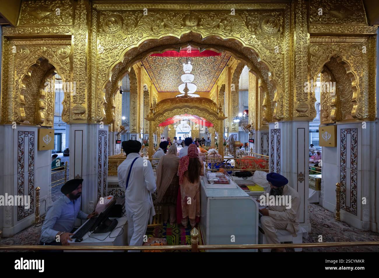 Gurudwara Bangla Sahib, ein historischer Sikh-Tempel in Neu-Delhi, Indien Stockfoto