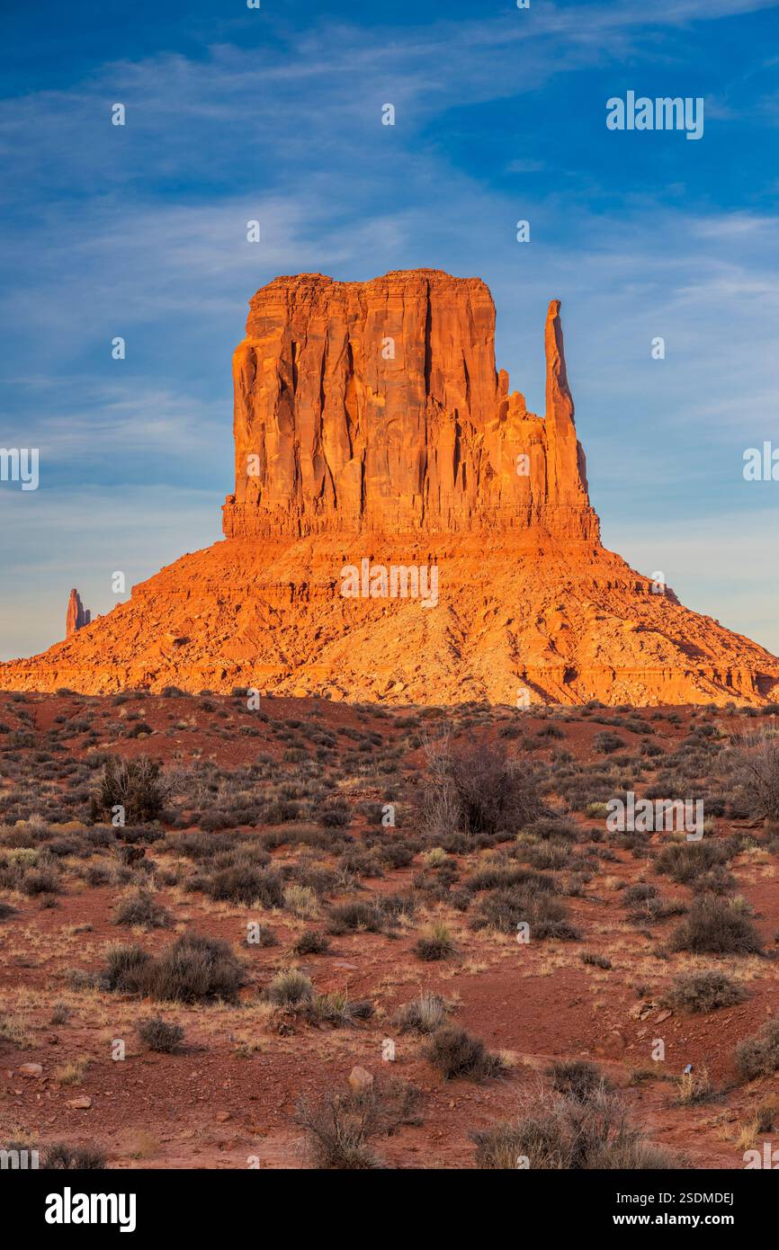 West Mitten Butte at Sunset, Monument Valley Navajo Tribal Park, Utah-Arizona, USA Stockfoto