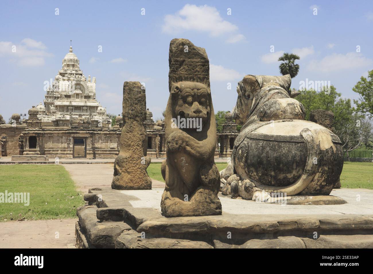 Kailasanatha Tempel, dravidische Tempelarchitektur, Pallavazeit (7. - 9. Jahrhundert), Bezirk Kanchipuram, Staat Tamil Nadu, Indien, Asien Stockfoto